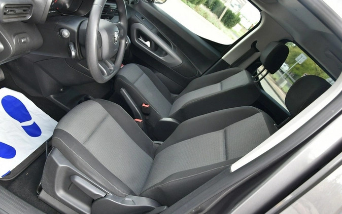 Toyota Proace City Verso cena 64900 przebieg: 76000, rok produkcji 2020 z Aleksandrów Łódzki małe 154